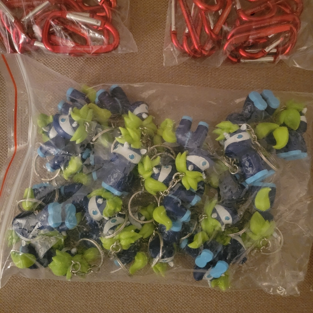 Key Chains & Bracelets - Picture 3 of 16